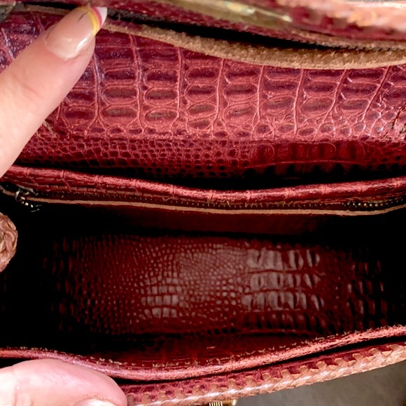 Vintage 70’s Hand Tooled Leather Shoulder Bag - Picture 9 of 13